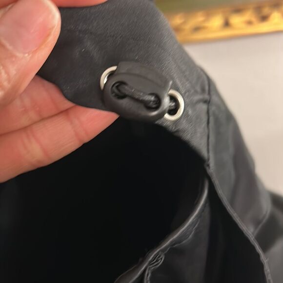 Ying Cai | Electric Heating Jacket, size M - Picture 12 of 15